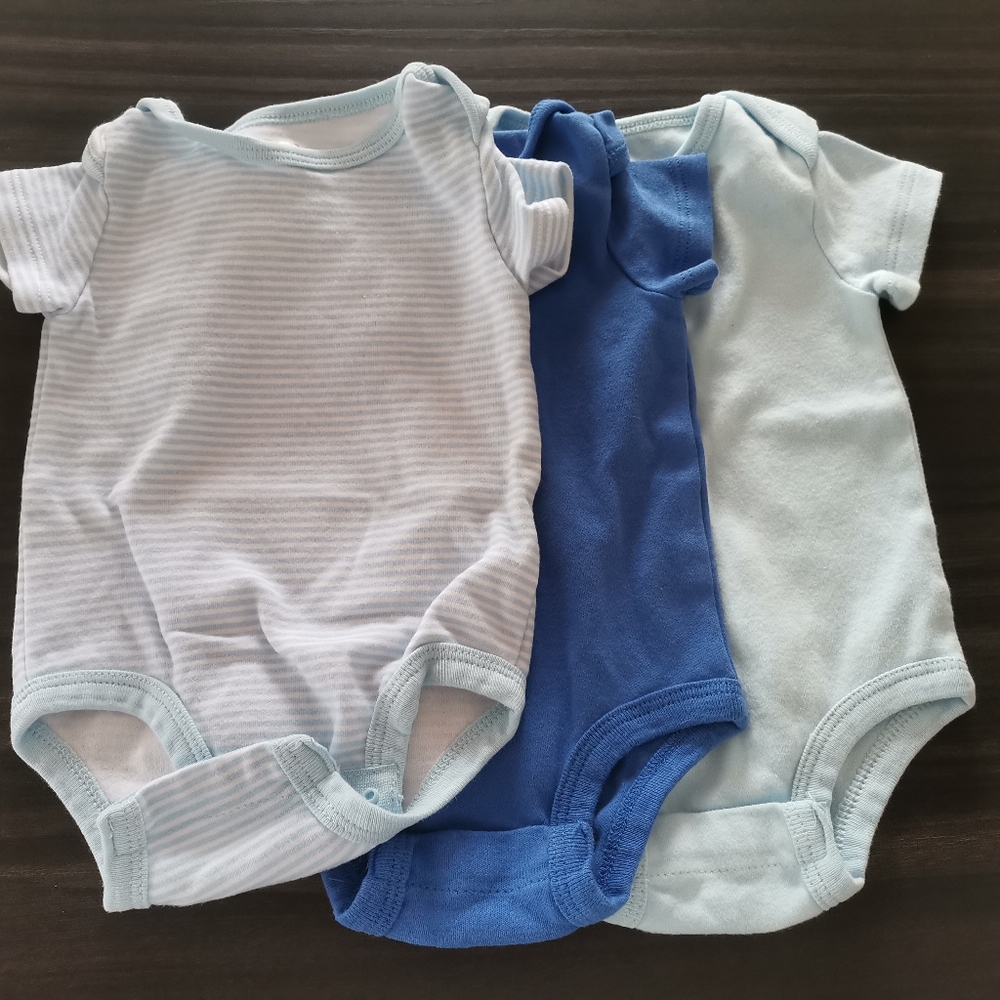Bundle 3 Rococo onesies size 6M